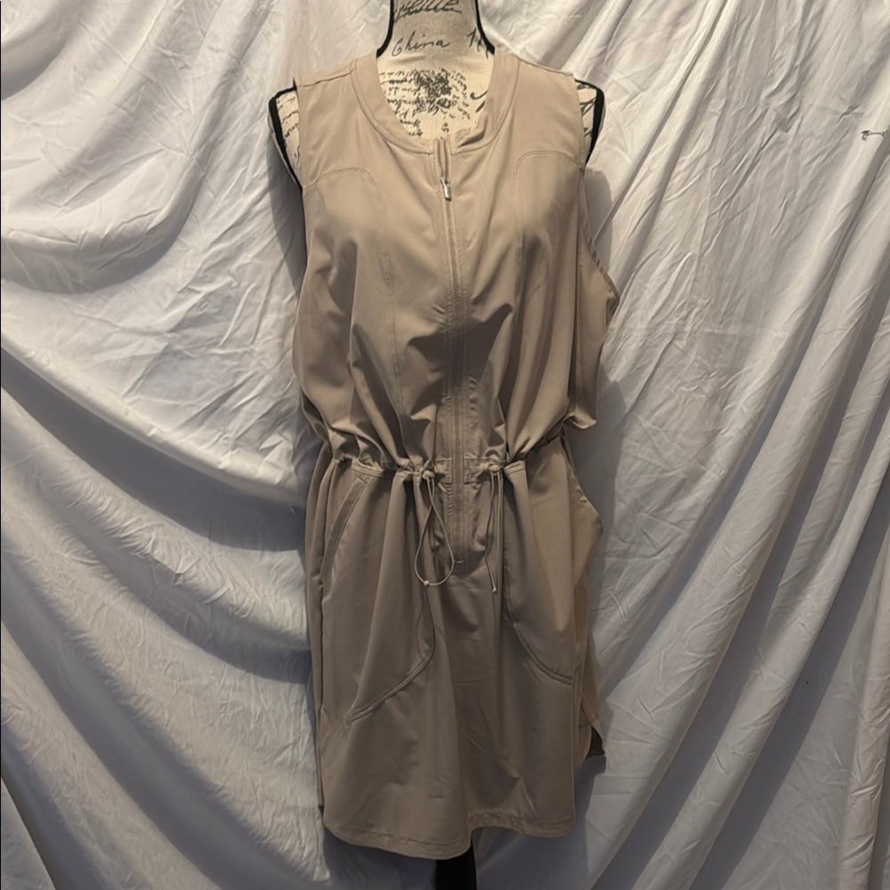 Zella Tan Cream Sheath Dress Sleeveless V-neck